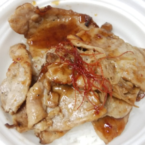 セブンイレブンのぶたはげ監修ピリ辛炭火焼き豚丼