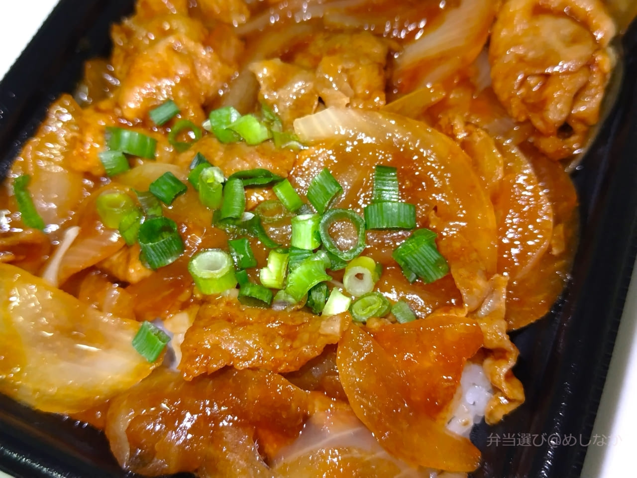 生姜焼きの豚肉のアップ