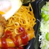 昔懐かしの味わいでボリューミー！ほっともっとのW特製ナポリタン＆サラダ（麺２倍）